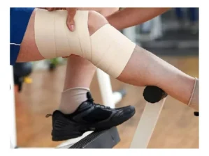 VENDA ELÁSTICA 7.5 CM X 4,5 MTS CRANBERRY SUAVE Y RESISTENTE